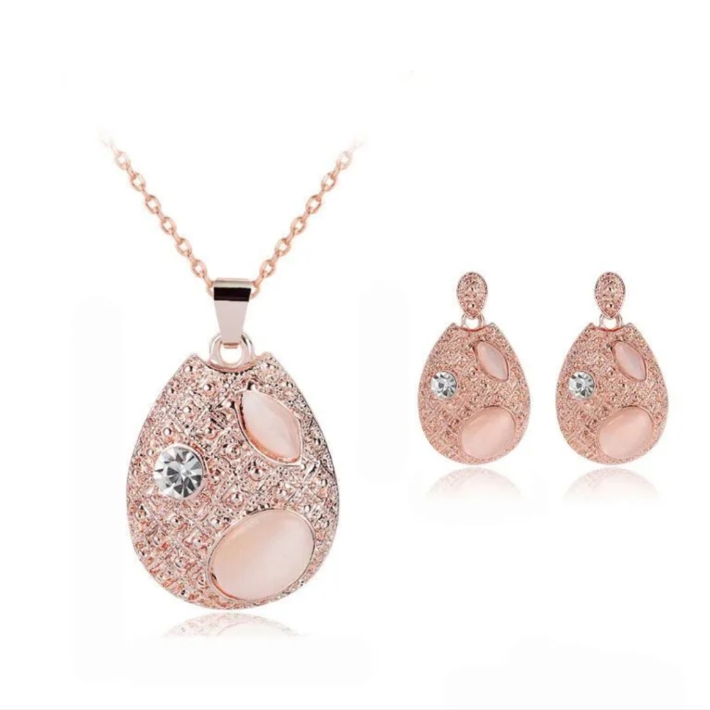 NIB Elegant Parure Gold Swarovski Element G4LOVE Nacre Women's Gift Set
